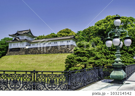 皇居　正門鉄橋横　伏見櫓 （ふしみやぐら） 103214542