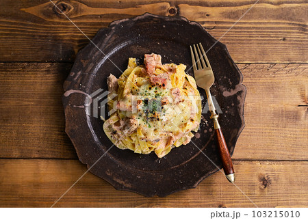 明太クリーム炙りチーズパスタ 明太クリーム炙りチーズパスタ 103215010