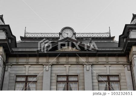 レトロな雰囲気の門司港駅 レトロな雰囲気の門司港駅 103232651