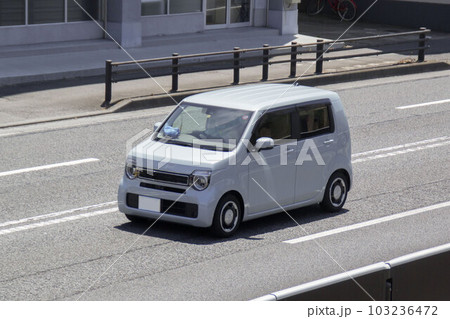 軽乗用車  道路走行 軽乗用車  道路走行 103236472