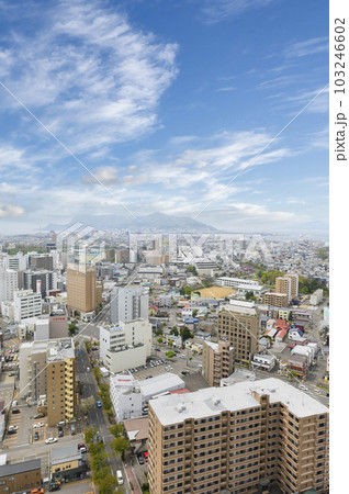 函館 五稜郭タワーから見た函館山 函館 五稜郭タワーから見た函館山 103246602