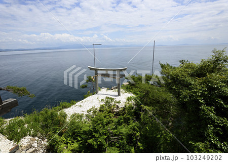 都久夫須麻神社（竹生島神社）竜神拝所　宮崎鳥居 103249202