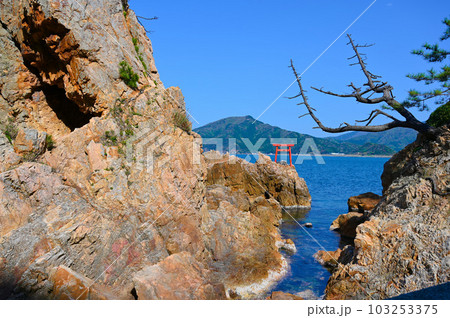 久々子海岸 奇岩 若狭町 久々子海岸 奇岩 若狭町 103253375