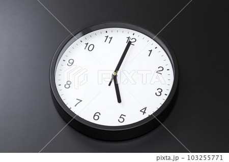 掛け時計 黒バック 掛け時計 黒バック 103255771
