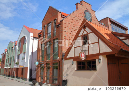北欧バルト三国リトアニアのバルト海に面した都市クライペダの街並み 北欧バルト三国リトアニアのバルト海に面した都市クライペダの街並み 103256670