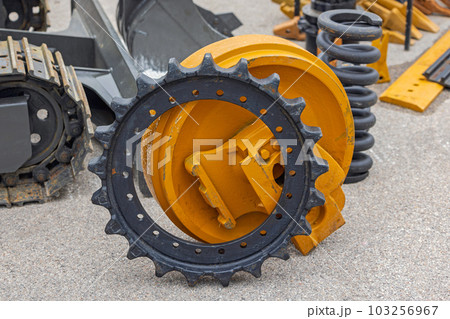 Gears Spare Parts Gears Spare Parts 103256967