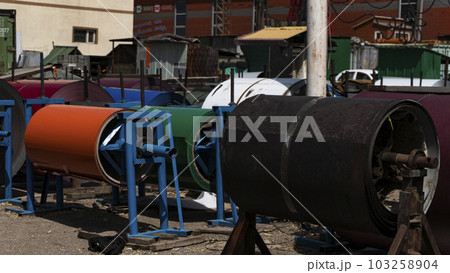 Coiled steel on the market 103258904