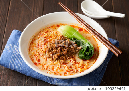 坦々麺 103259661