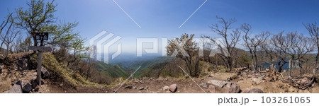 赤城山 駒ヶ岳山頂からのパノラマ風景 103261065