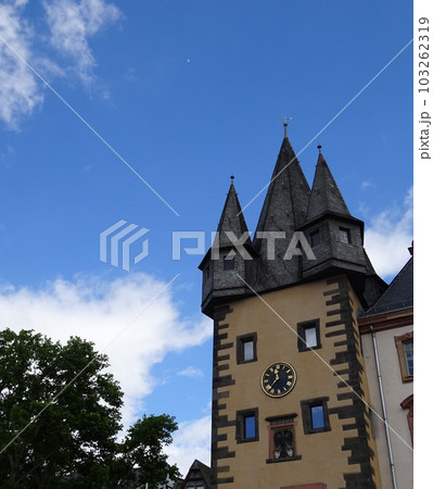 ドイツ・フランクフルトの昼景色・建築 103262319