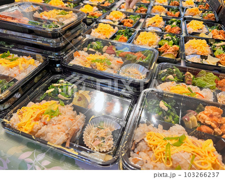 こども食堂・地域食堂で提供するお弁当 こども食堂・地域食堂で提供するお弁当 103266237