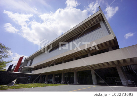東京国立近代美術館(本館) 東京国立近代美術館(本館) 103273692