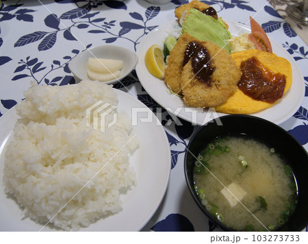 レストランなかむら とんかつとオムレツ定食 味噌汁付き 福岡県久留米市通町 レストランなかむら とんかつとオムレツ定食 味噌汁付き 福岡県久留米市通町 103273733