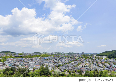 郊外の住宅地 郊外の住宅地 103279324