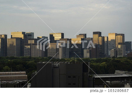 東京 「丸の内」「大手町」周辺の超高層ビル街 東京 「丸の内」「大手町」周辺の超高層ビル街 103280687