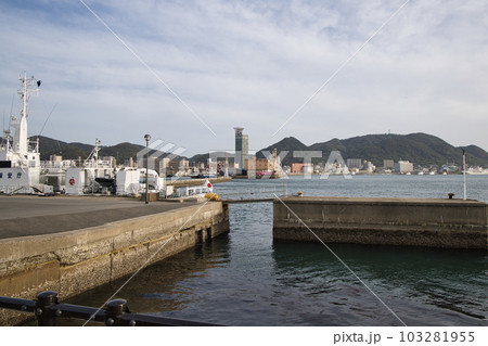 関門海峡、ノーフォーク広場で見る風景 関門海峡、ノーフォーク広場で見る風景 103281955