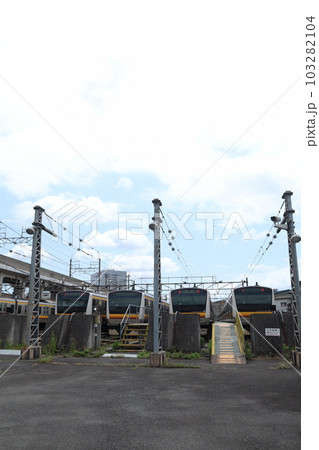 JR南武線の車両基地 鎌倉車両センター中原支所 JR南武線の車両基地 鎌倉車両センター中原支所 103282104