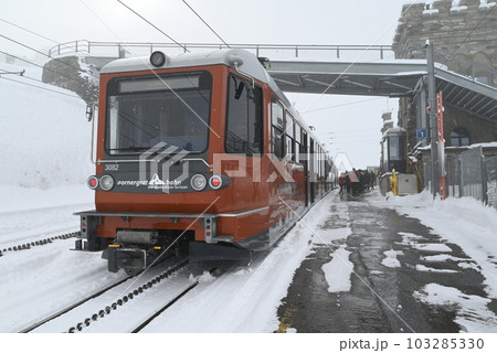 【スイス】 ゴルナーグラート登山鉄道 【スイス】 ゴルナーグラート登山鉄道 103285330