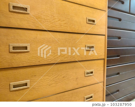 懐かしい桐たんす 茶色 103287950