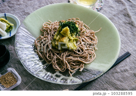 焼き茄子とたっぷりのおろし生姜のぶっかけ蕎麦 焼き茄子とたっぷりのおろし生姜のぶっかけ蕎麦 103288595