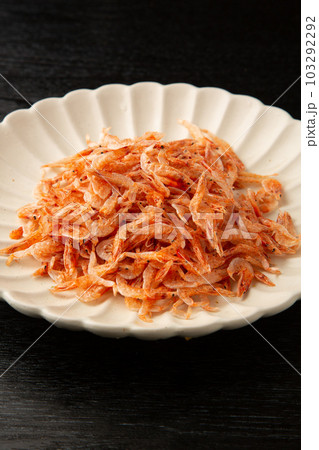 干し小エビ 103292292