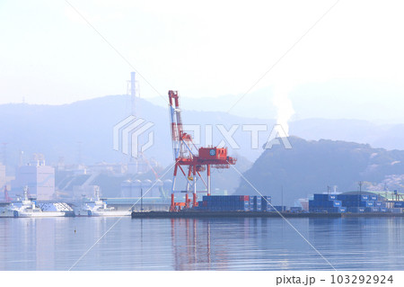 気比の松原　敦賀湾　松林　松原海水浴場　福井県　敦賀市　敦賀湾　気比の松原海水浴場　海水浴場　釣場 103292924