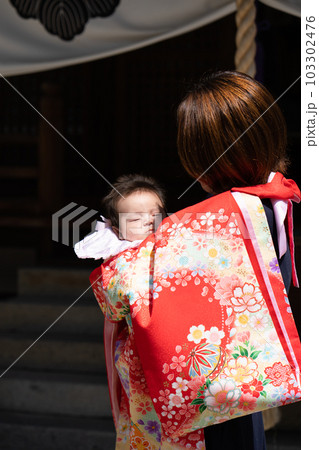 娘のお宮参り 伝統行事 娘のお宮参り 伝統行事 103302476