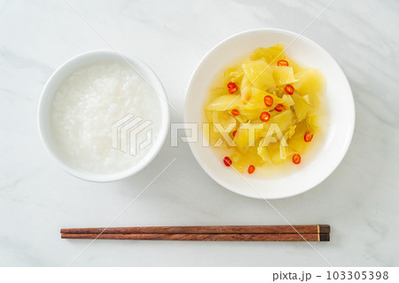 spicy salad pickle cabbage or celery with sesame oil 103305398