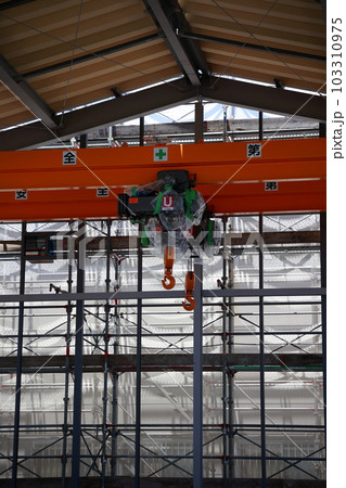 天井クレーンを導入する 天井クレーンを導入する 103310975