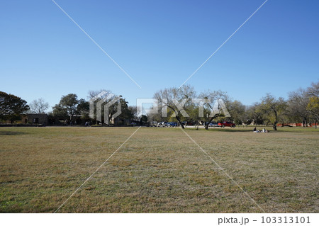 テキサス州サンアントニオ ミッションズ国立歴史公園 エスパーダの芝生 テキサス州サンアントニオ ミッションズ国立歴史公園 エスパーダの芝生 103313101