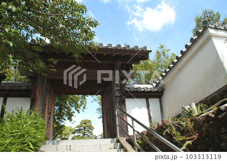 大阪池田市の池田城跡公園 大阪池田市の池田城跡公園 103313119