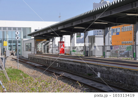 日本最北端の駅・線路 稚内駅ホーム 日本最北端の駅・線路 稚内駅ホーム 103313419
