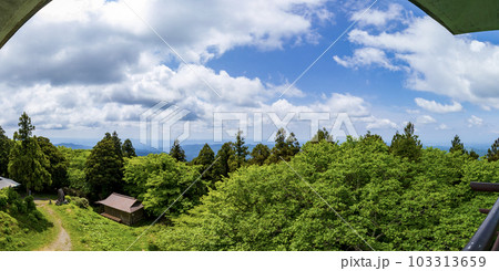 八溝山 山頂展望台からのパノラマ眺望（南側） 103313659
