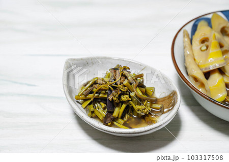 わらびの煮物 103317508