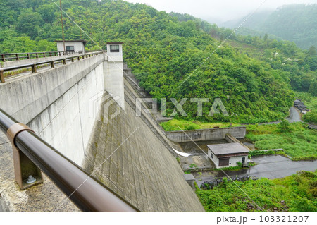 東郷ダム(重力式コンクリートダム) 東郷ダム(重力式コンクリートダム) 103321207