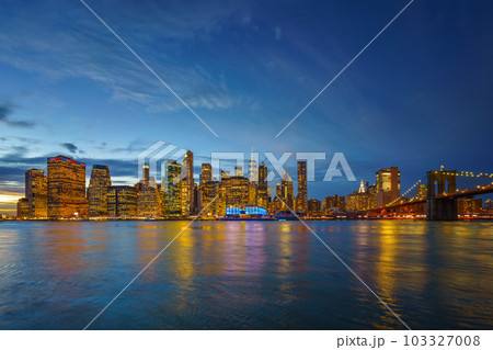 View on Manhattan at dusk 103327008