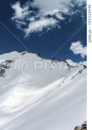 インド・ラダック地方 カルドゥンラの雪山 / Khardung La Pass インド・ラダック地方 カルドゥンラの雪山 / Khardung La Pass 103328446