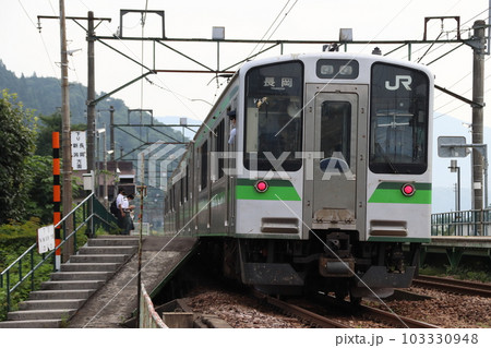 上越線E127系（越後中里⇔長岡） 103330948