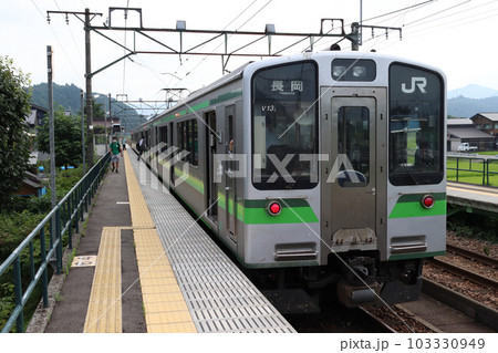 上越線E127系（越後中里⇔長岡） 103330949