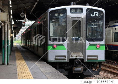 上越線E127系（越後中里⇔長岡） 103331141