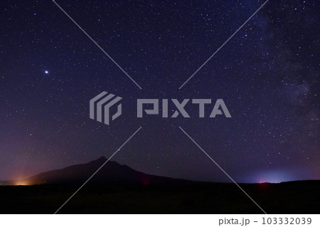 利尻島　満天の夜空 103332039