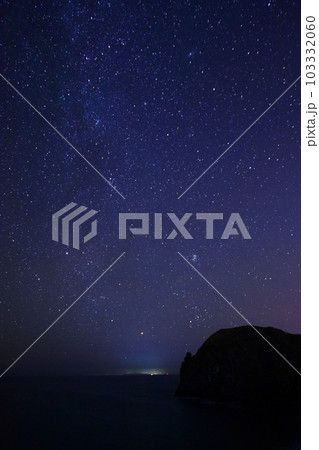 利尻島　満天の夜空 103332060