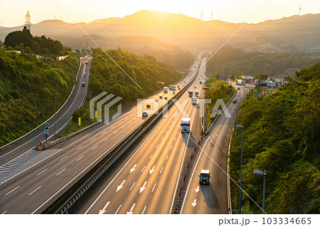 《静岡県》新東名高速道路・日本の大動脈 103334665