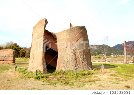 若狭三方縄文博物館　福井県年縞博物館　縄文ロマンパーク　若狭　三方　福井県　三方湖　モニュメント 103338651
