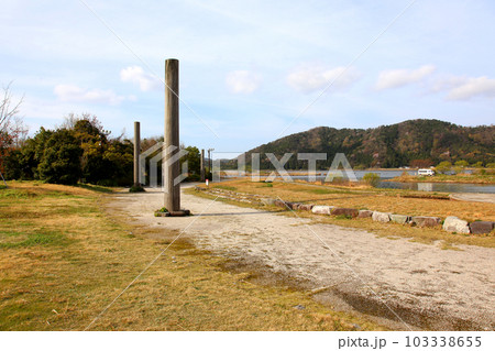 若狭三方縄文博物館　福井県年縞博物館　縄文ロマンパーク　若狭　三方　福井県　三方湖　モニュメント 103338655