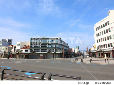 JR敦賀駅　敦賀駅　敦賀市内　敦賀市街地　敦賀　福井県　敦賀駅前　敦賀街並み　敦賀市マップ　標識 103340508