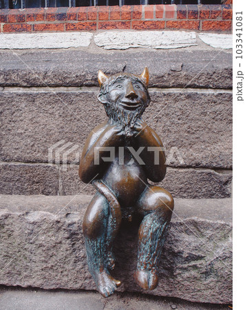 リューベック　聖マリエン教会の悪魔の像 103341081