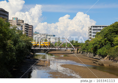 山口県　宇部市　真締川 103341113