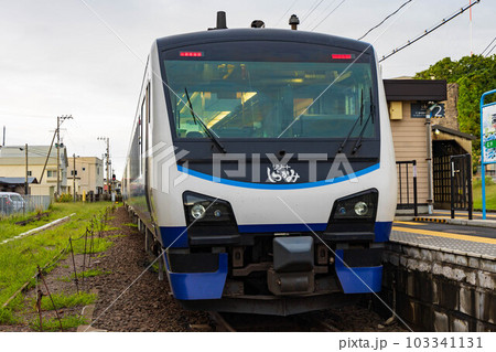 日本の車窓から JR五能線 リゾートしらかみ(青池編成) 日本の車窓から JR五能線 リゾートしらかみ(青池編成) 103341131