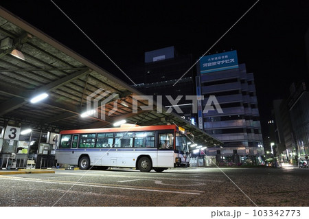 新潟 新潟市 新潟駅万代口バスターミナル 夜景 新潟 新潟市 新潟駅万代口バスターミナル 夜景 103342773
